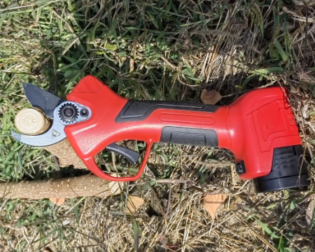 樱佐YZ-1730DJ电动修枝剪